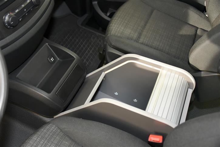 Additional storage space behind a rattle-free roller shutter.