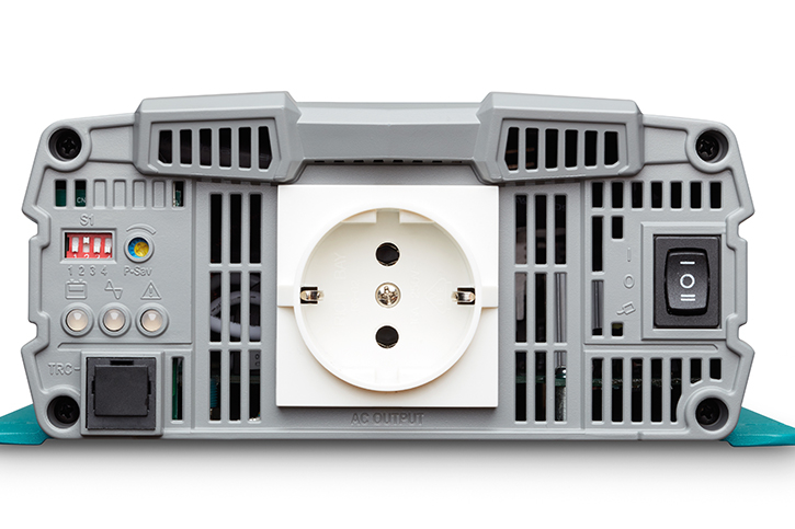 Protective contact socket and on/off switch are positioned on the same side for an easy access. 