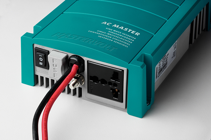 Pre-mounted connecting cables for an easy assembly