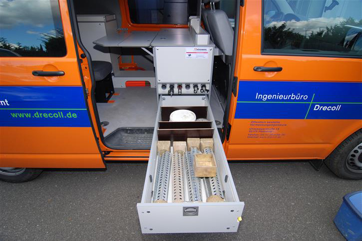 Schwerlastauszug seitlich für Grabwerkzeug usw. 