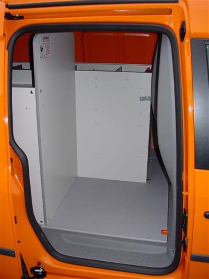 Variable storage space behind the right sliding door