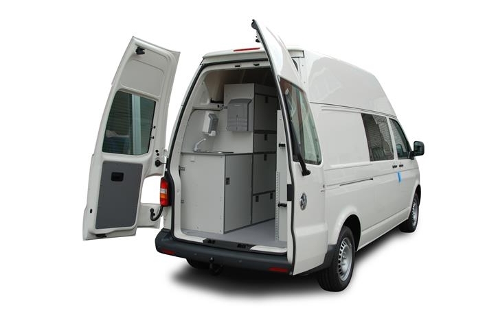 Volkswagen Transporter T5 Hochdach Tatortfahrzeug, Konzept der Polizei Sachsen 