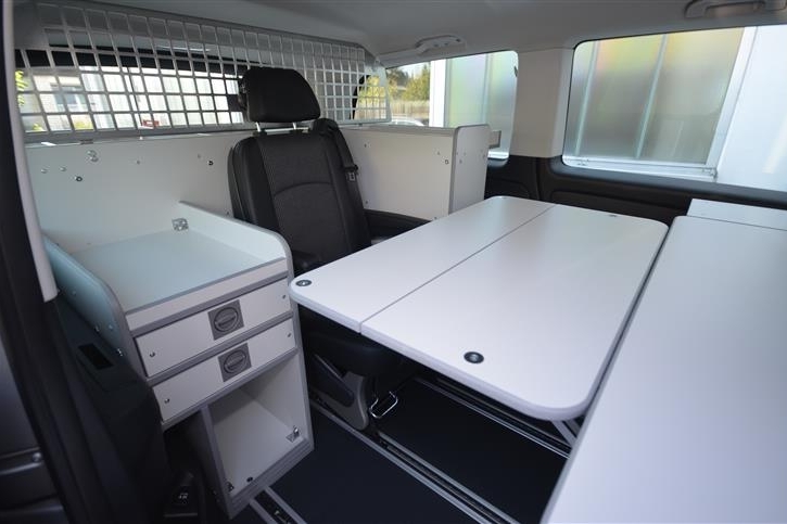 Workstation with a single seat, folding table and large work surface 